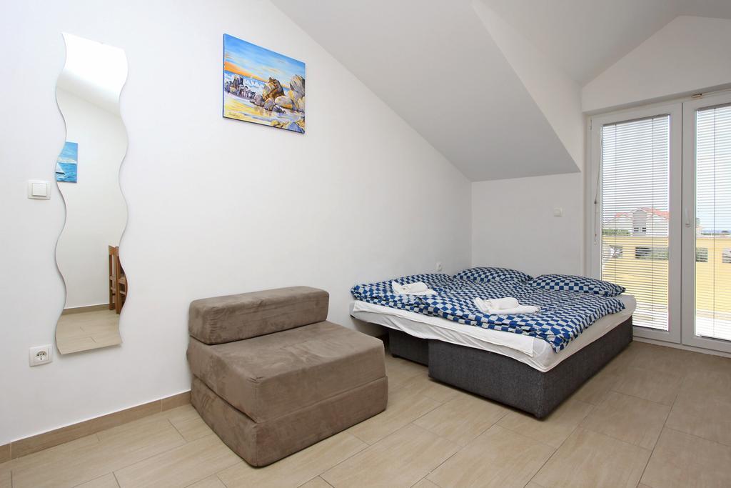 Apartments Jasmina Novalja Zewnętrze zdjęcie